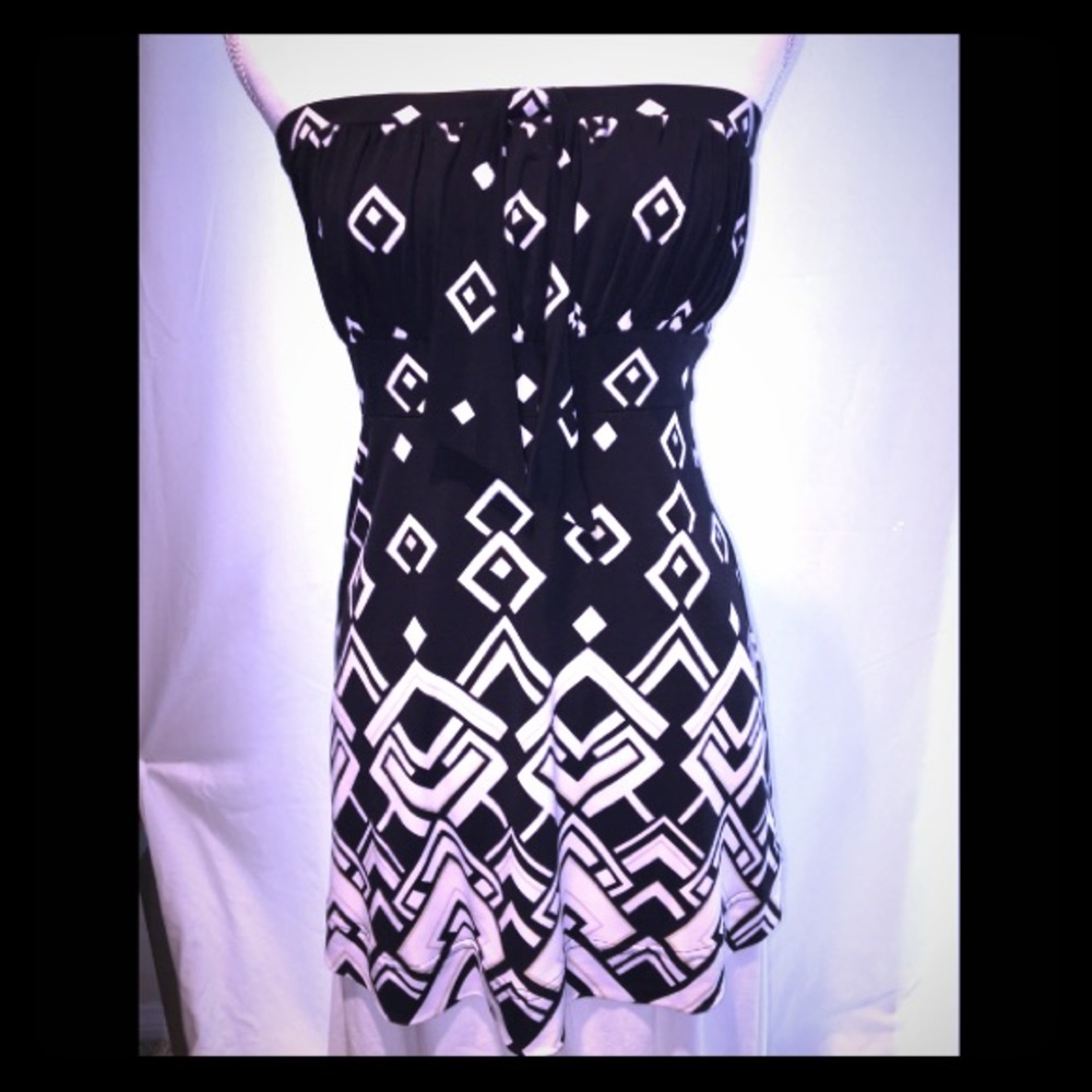 B&W Strapless Top - Fun & Elegant